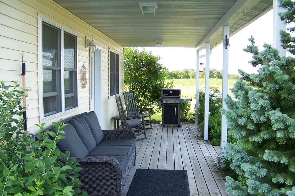 A Peaceful Cottage Near Viroqua; Nearby Fly Fishing and Beautiful Views