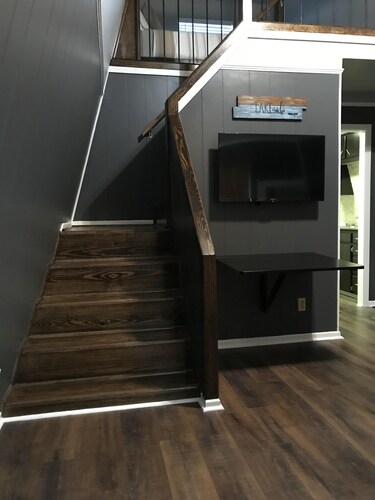 Kabine mit Blick auf Yarborough Landing und Millwood Lake