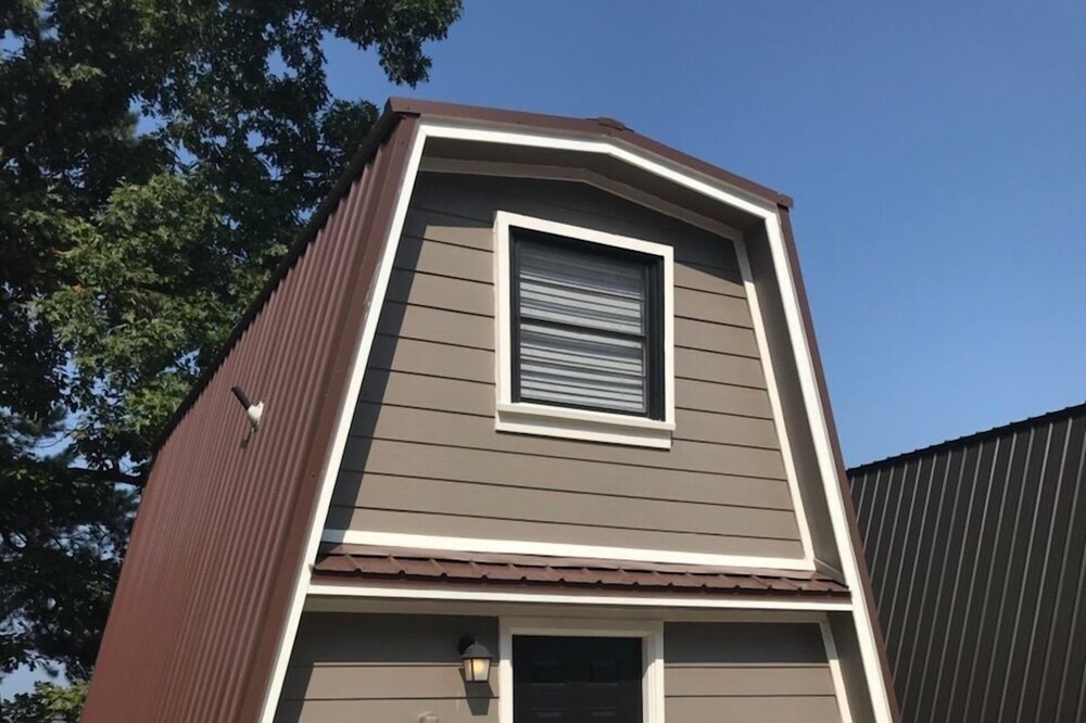 Cabin 3- Overlooks Yarborough Landing and Millwood Lake