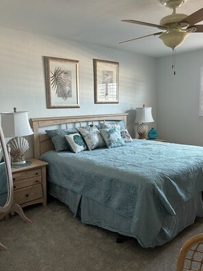 2 bedrooms, iron/ironing board, free WiFi, bed sheets - Direct Gulf-Front 2 Bedroom Condo... Gulf Side Sunsets 1 (Fort Myers Beach)