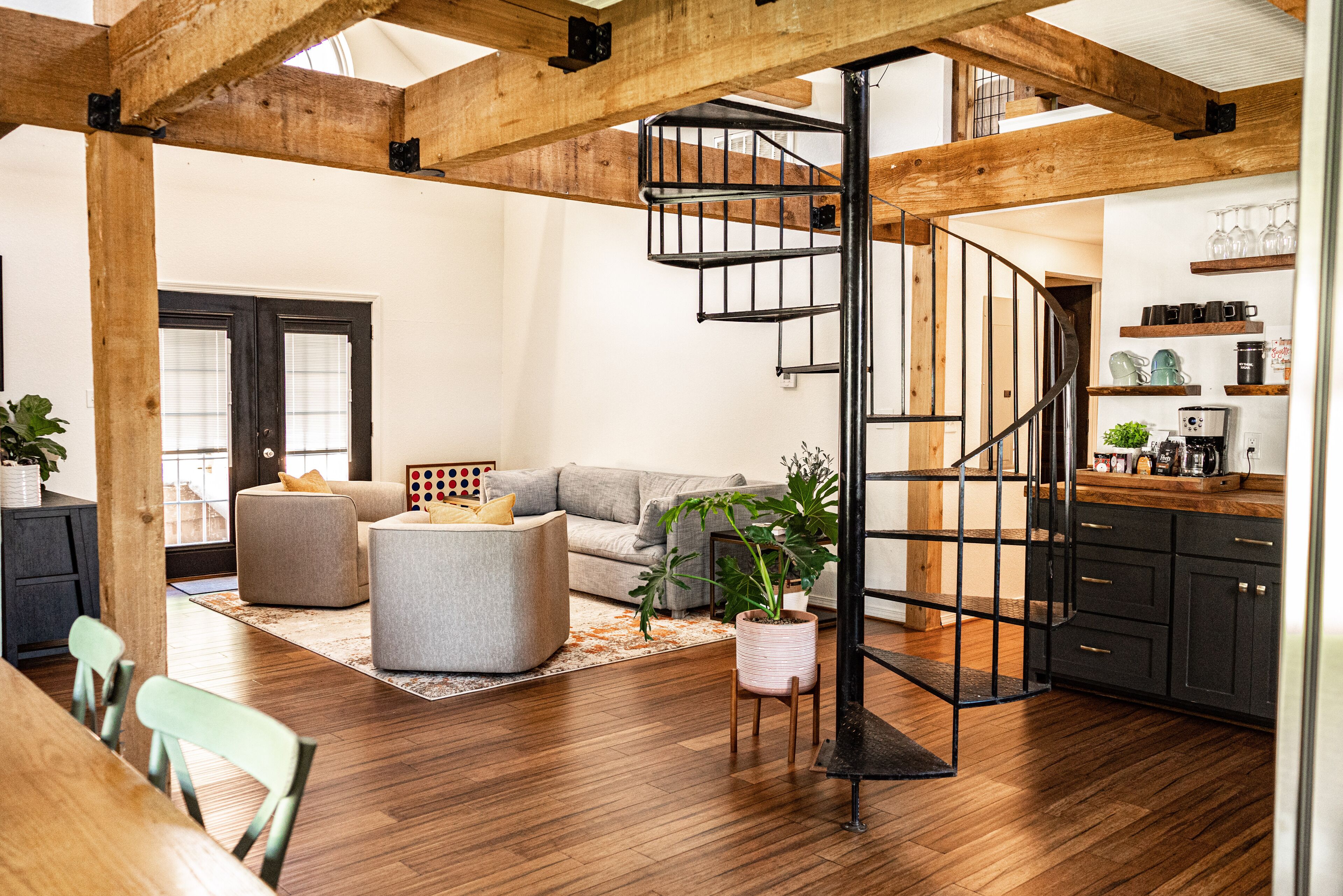 South Fayetteville Loft is Ready for You!