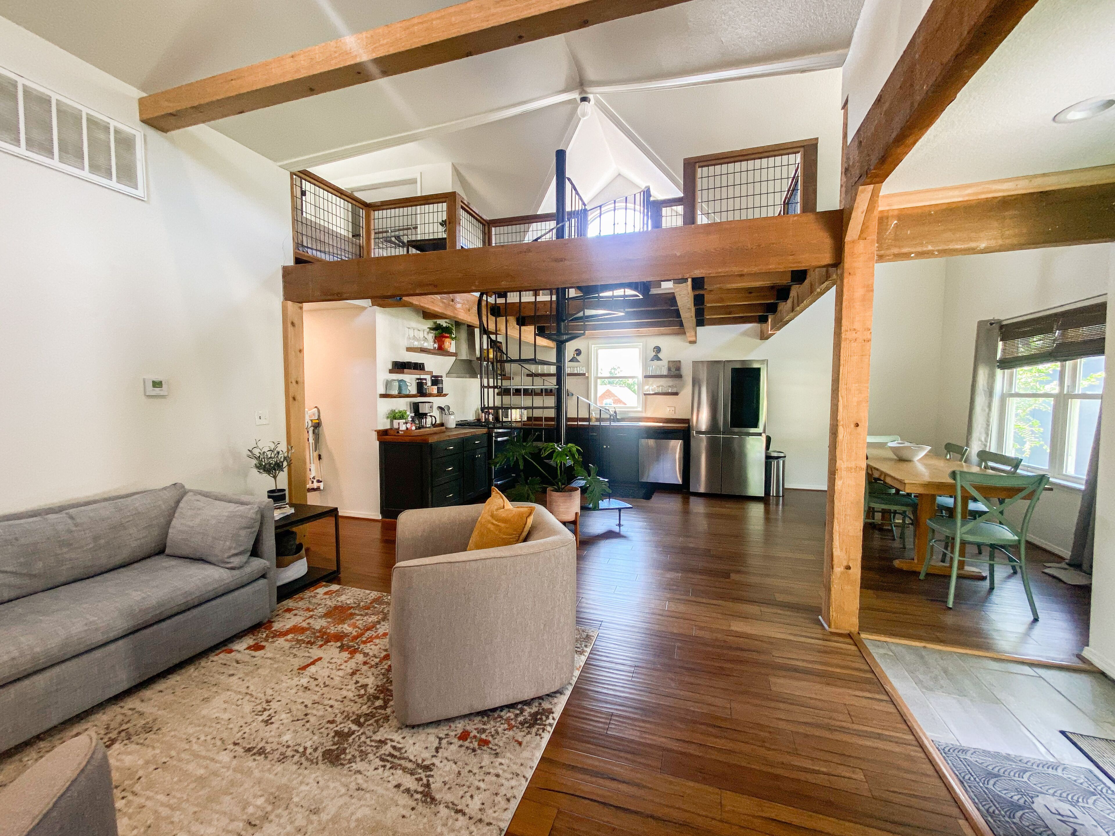 South Fayetteville Loft is Ready for You!