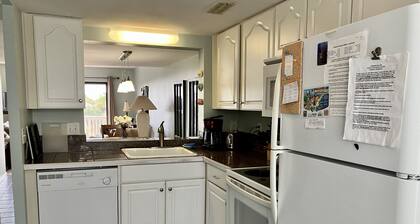 Peaceful Villa with Ocean and Hunting Island View