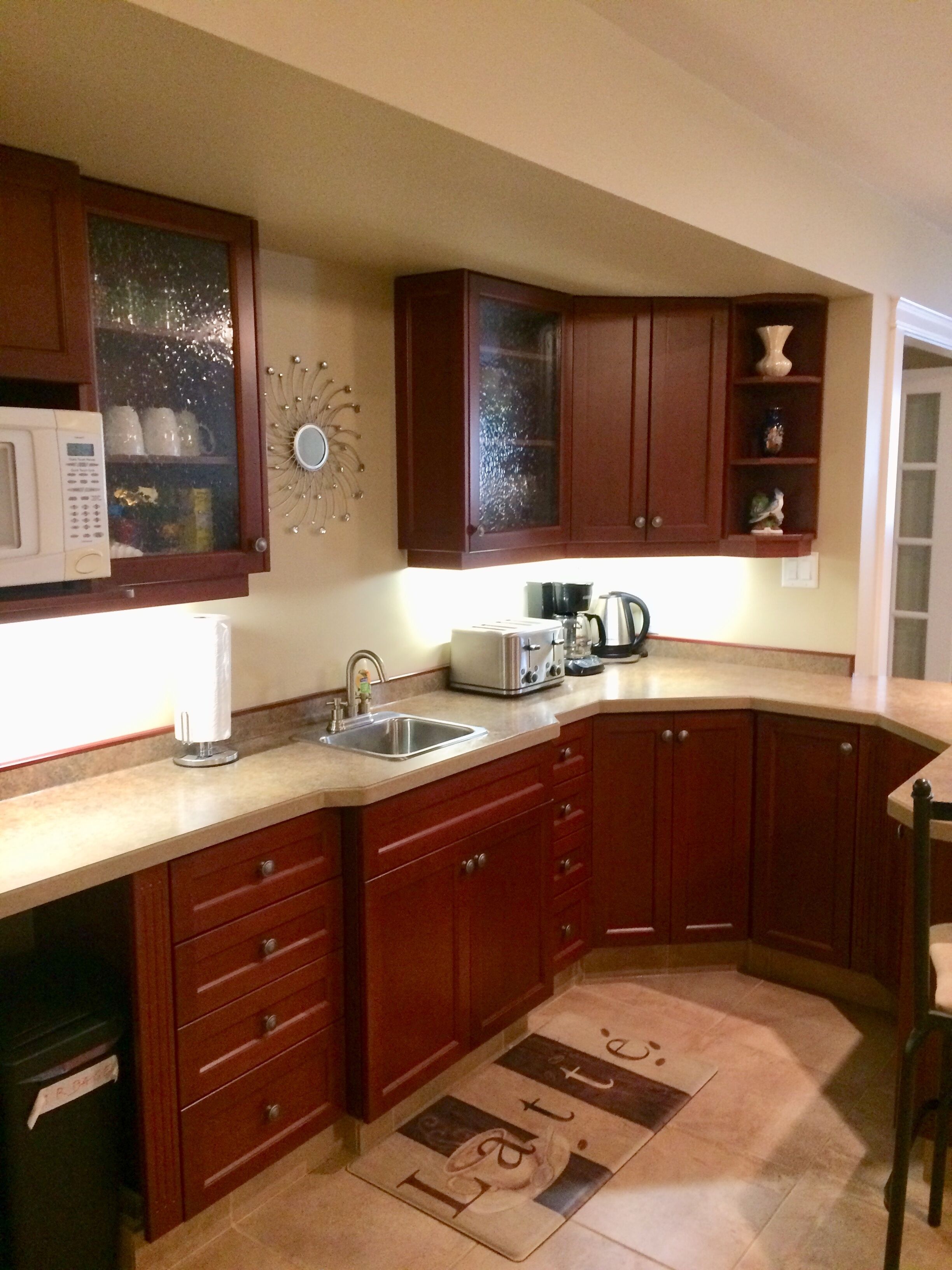 Poolside villa in Penticton