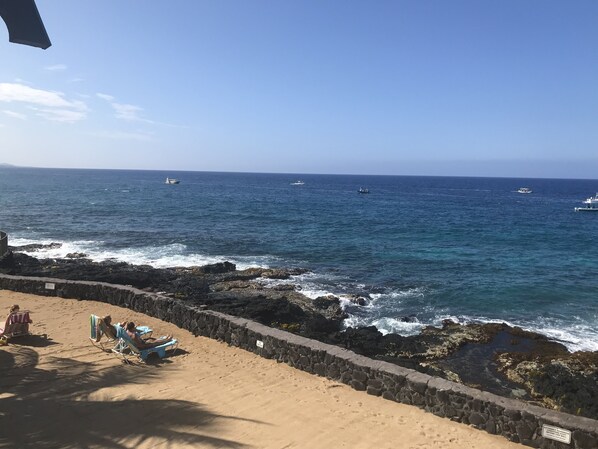 Chaise longue, serviettes de plage