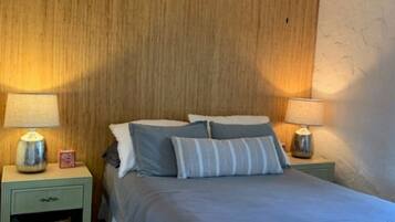 2 bedrooms, iron/ironing board, free WiFi, bed sheets