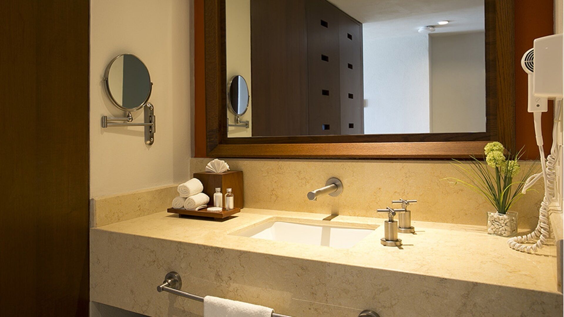 Marival Studio Unit, Nuevo Vallarta, Beachfront, Mandatory All-Inclusive Luxury