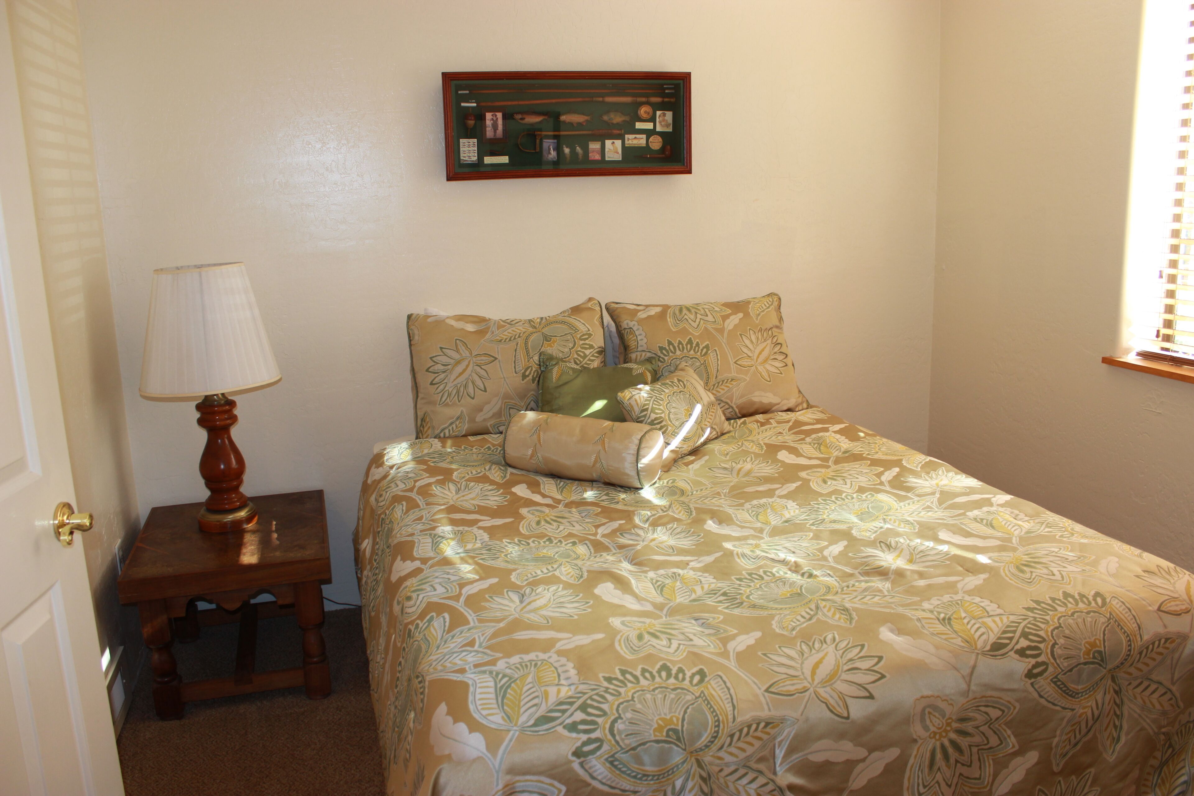 Shoshone Cabin--An Economical Choice for large groups!