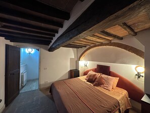 2 chambres, fer et planche à repasser, Wi-Fi gratuit, draps fournis