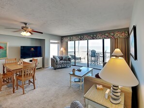 TV, DVD player - Sea Colony 12A | Oceanfront + Private Beach Walkway (Carolina Beach)