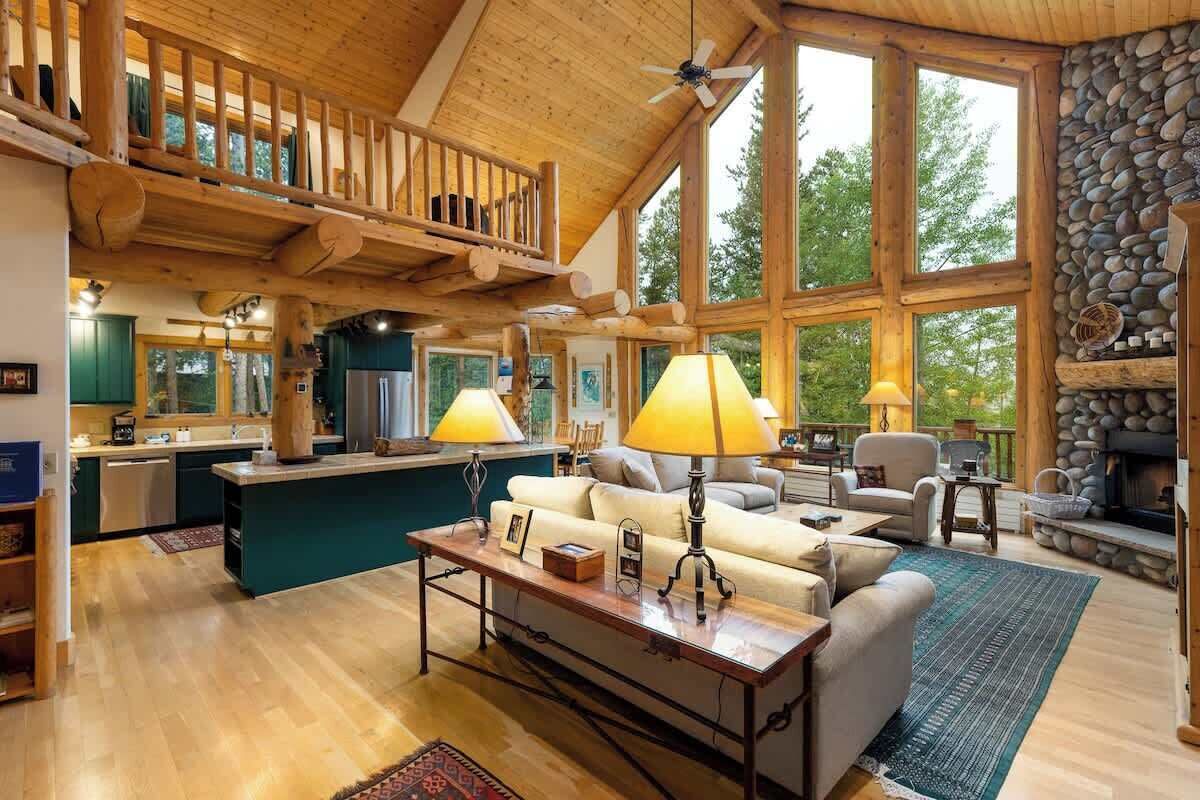 TV, fireplace, DVD player, offices