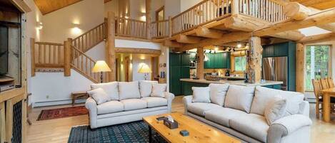 Téléviseur, foyer, lecteur de DVD, bureau