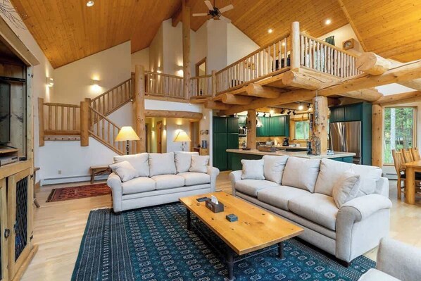 TV, fireplace, DVD player, offices