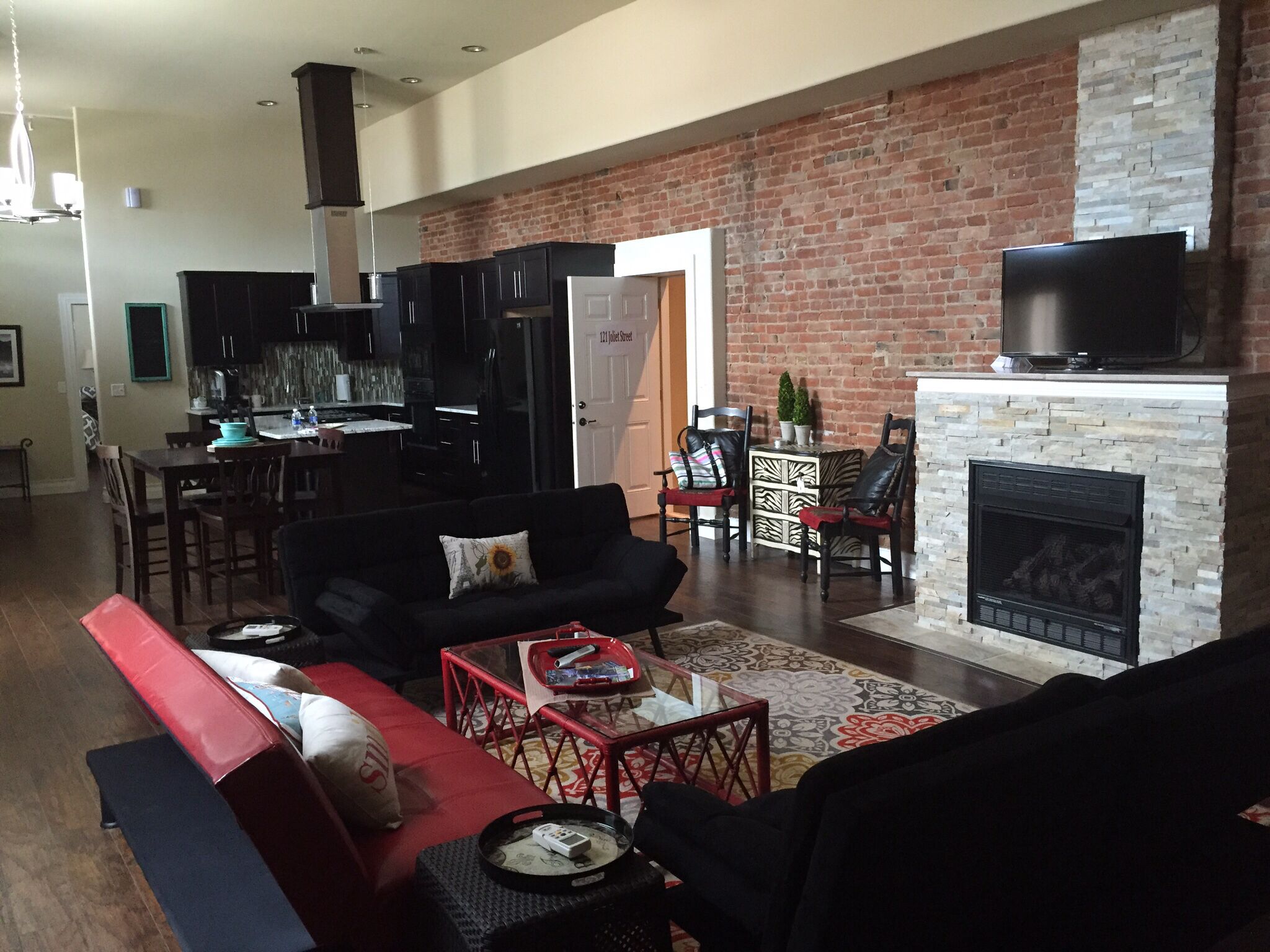 Luxury Loft Near Starved Rock Park, Great Restaurants In Walking Distance