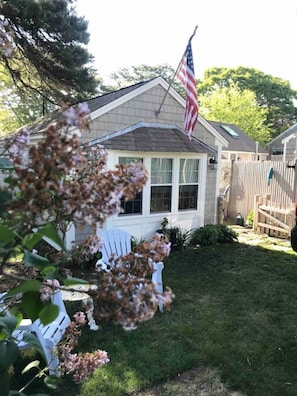 Terrace/patio - Joe`s Beach Hideaway (Dennis)