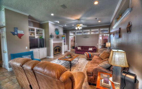 LARGE HOME ON THE BEAUTIFUL QUIET FRIO RIVER