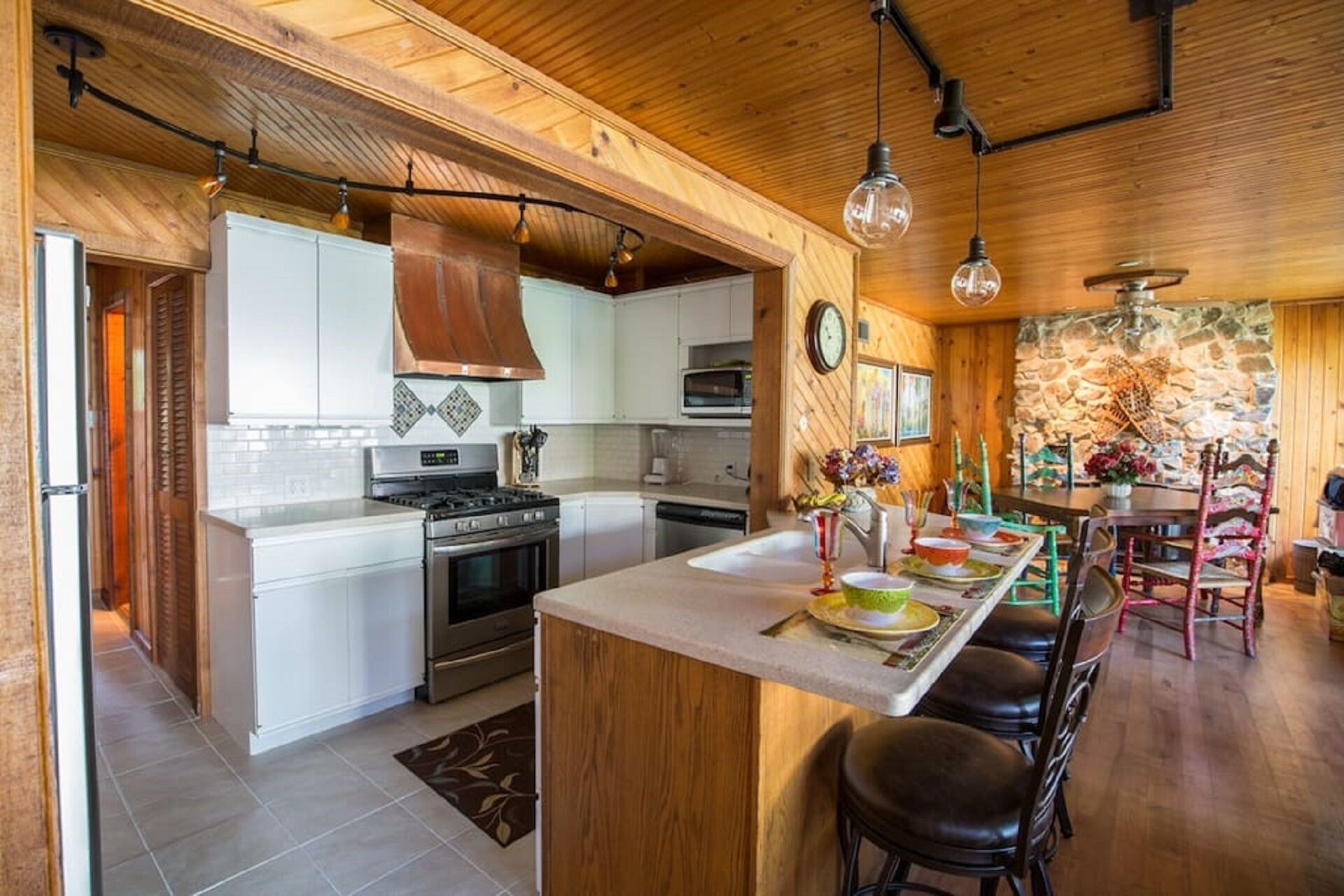 BLUE HERON COTTAGE at Lake of the Woods.