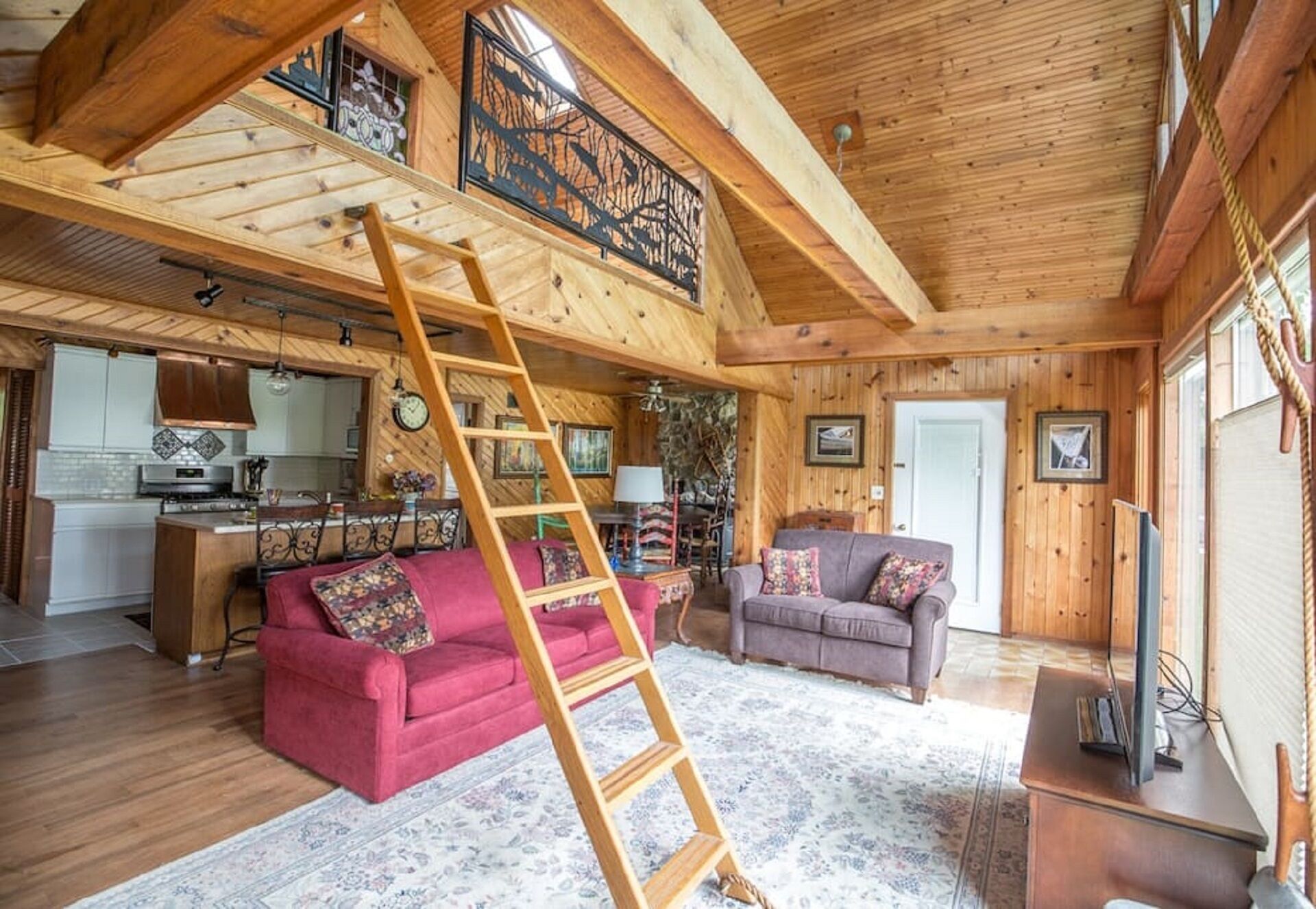 BLUE HERON COTTAGE at Lake of the Woods.