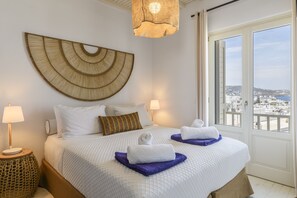 2 quartos, cofres nos quartos, ferros/tábuas de passar roupa