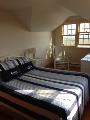 4 bedrooms, WiFi, bed sheets