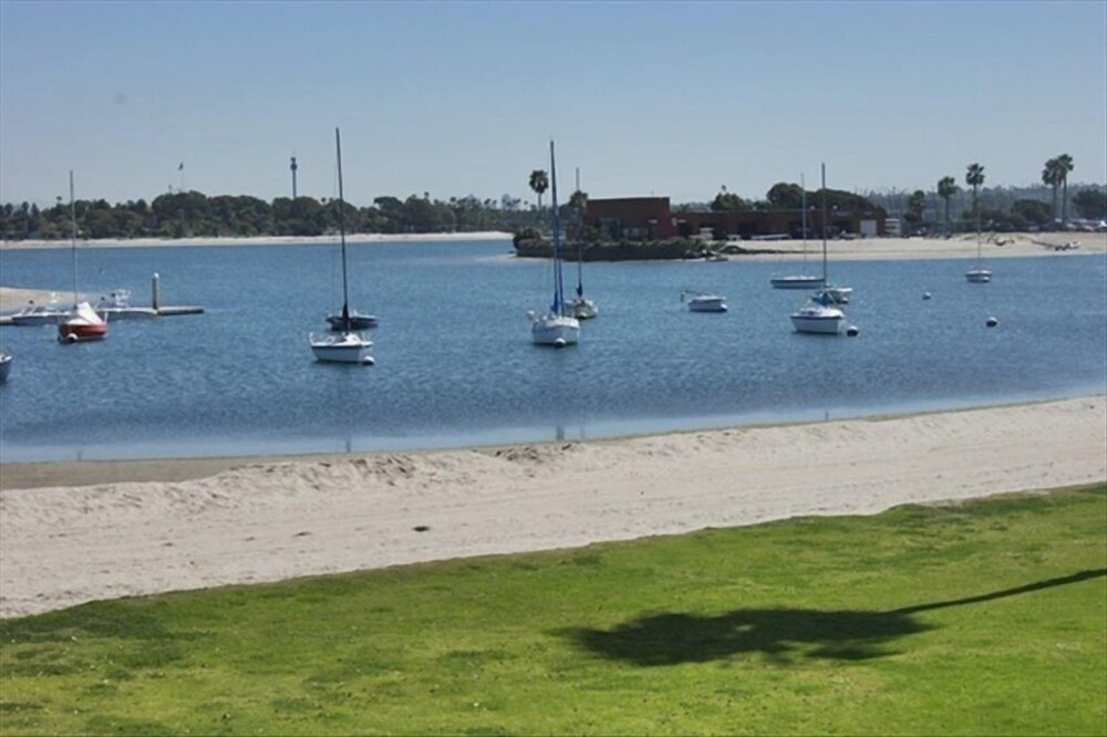 Bayfront - North Mission Beach