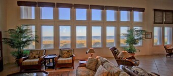 Manu Kai - Beachfront House With Private Pool And Hot Tub 6 Bedroom Home by RedAwning