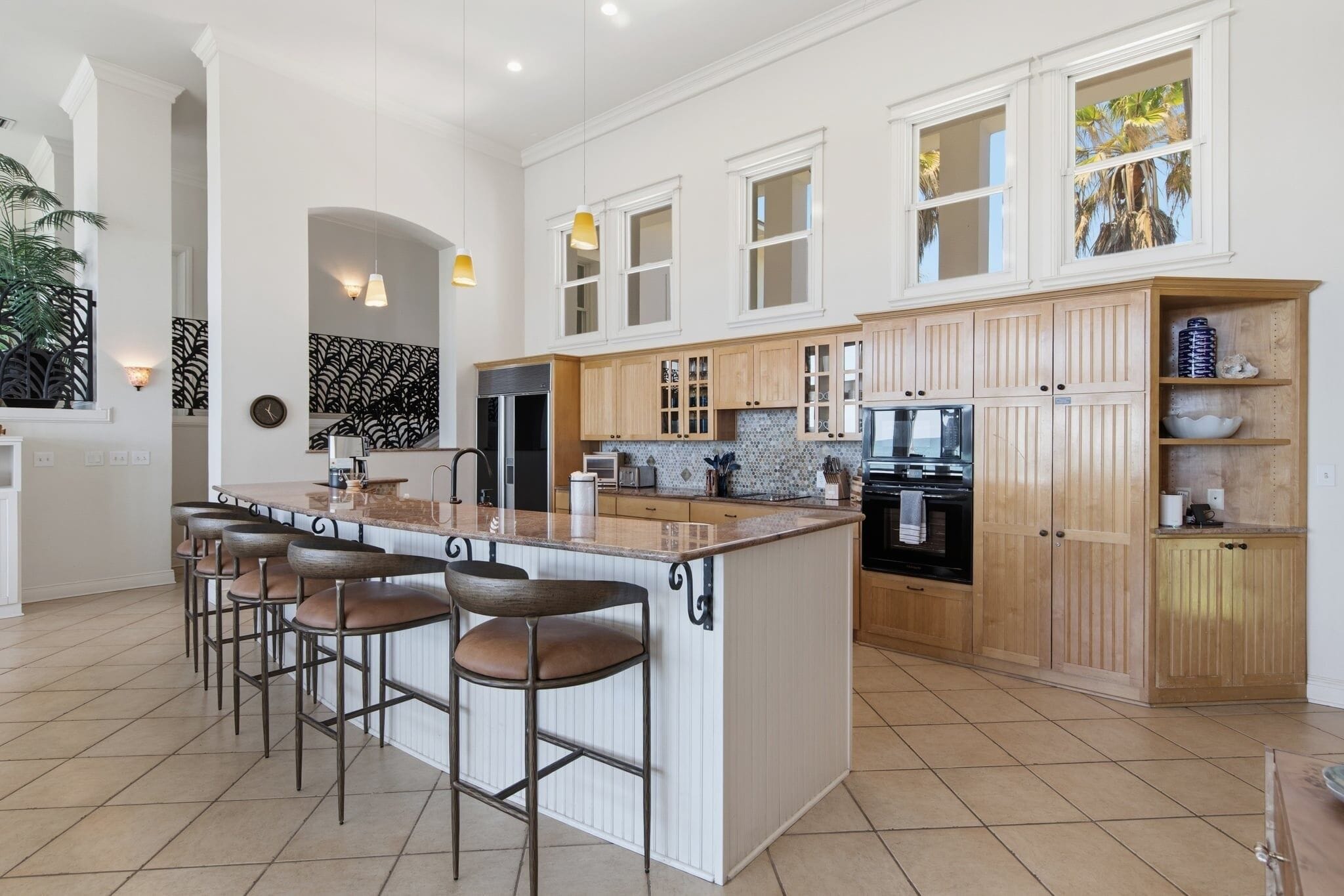 House, 6 Bedrooms | Private kitchen | Fridge, microwave, oven, dishwasher