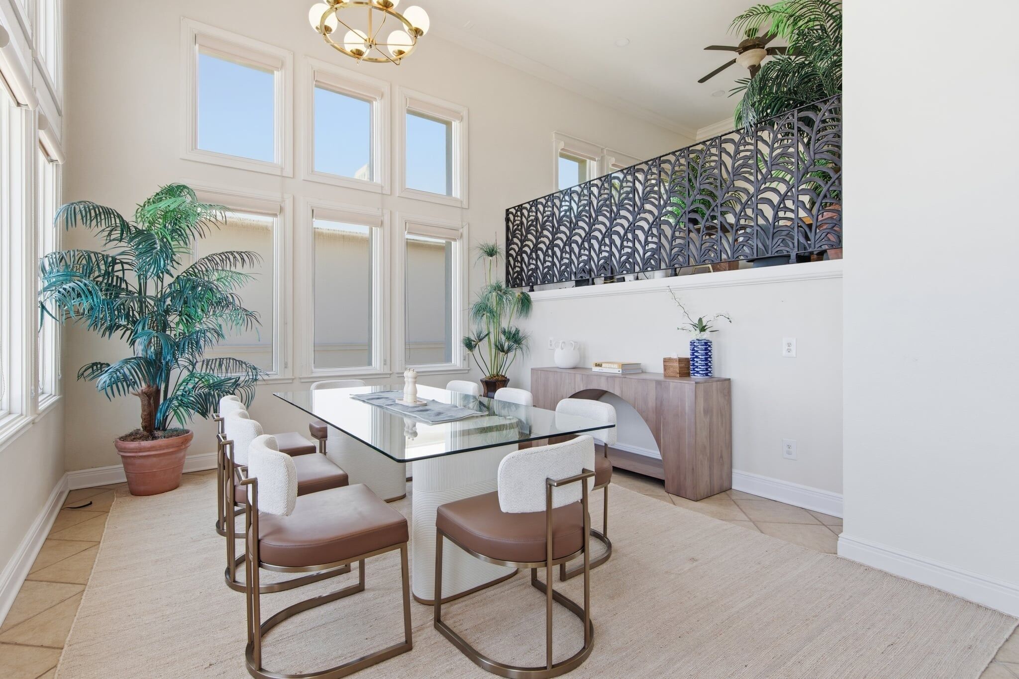 House, 6 Bedrooms | Dining