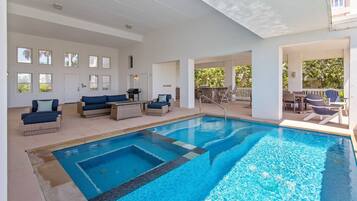 House, 6 Bedrooms | Pool