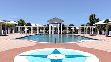 House, 6 Bedrooms | Pool
