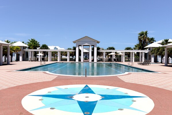 House, 6 Bedrooms | Pool