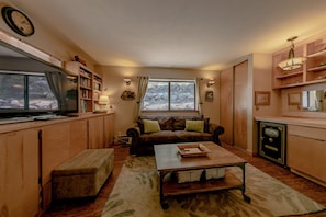 Smart TV, fireplace, video games, DVD player