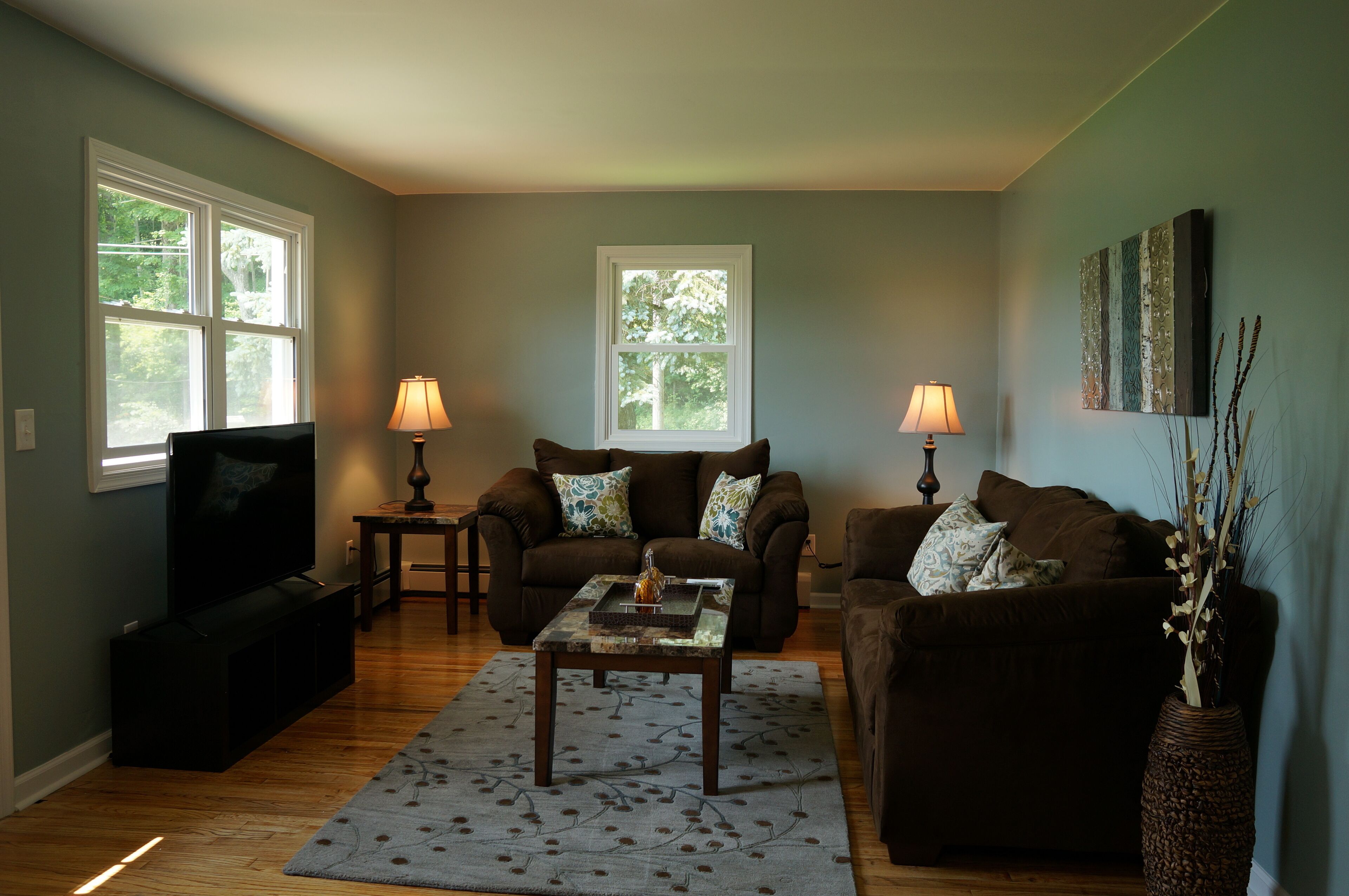 On Private 8 Acre Lake Which Is Totally On 50 Acre Property.......  Pet Friendly