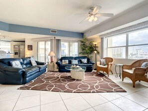 TV, DVD player, stereo - 🌊Oceanwalk Condo | Breathtaking Views | Steps to Beach OW1-407🌴 (New Smyrna Beach)