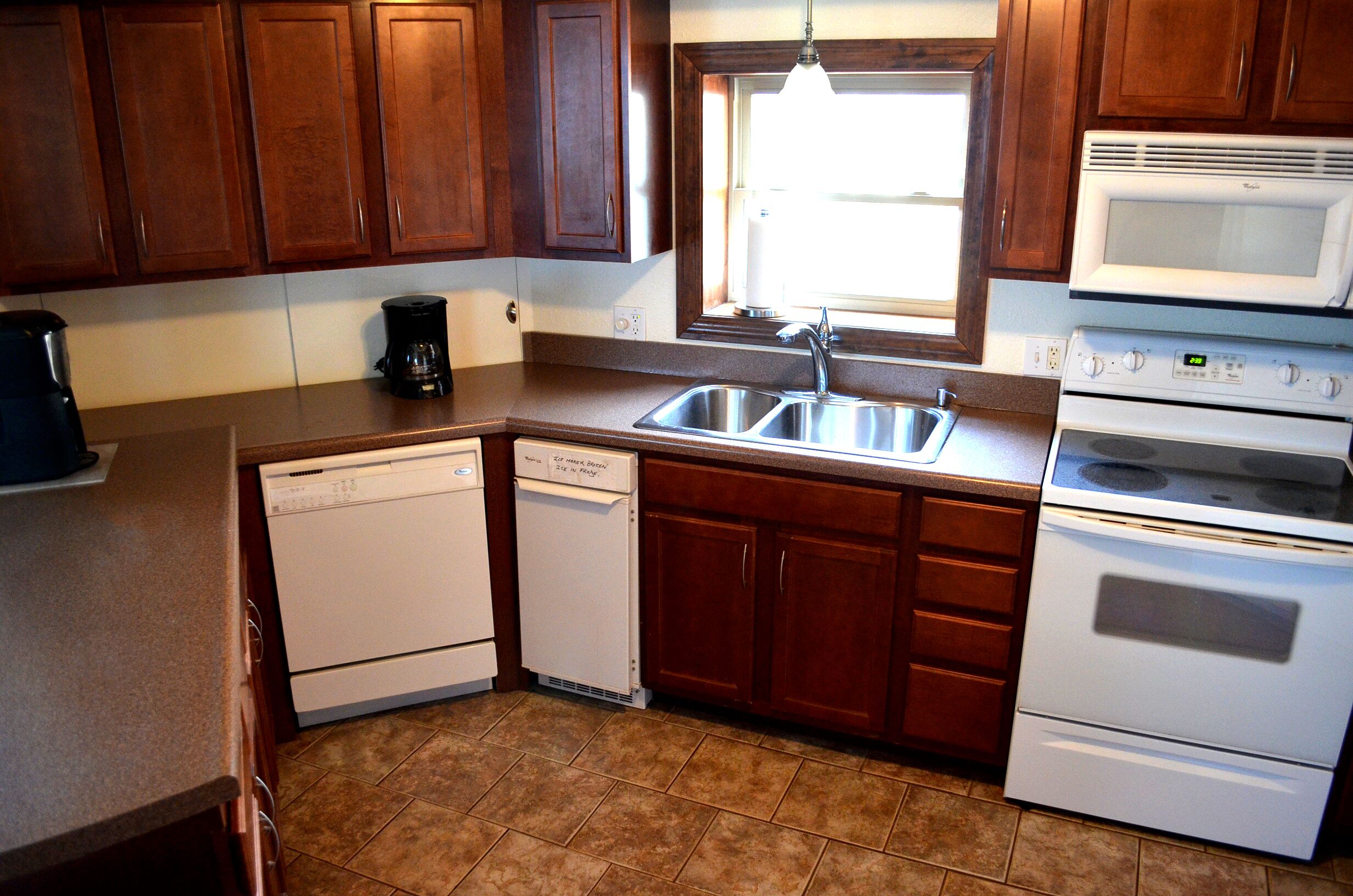 Best panoramic view of the lake! Winters by the fire or sun deck in the summer