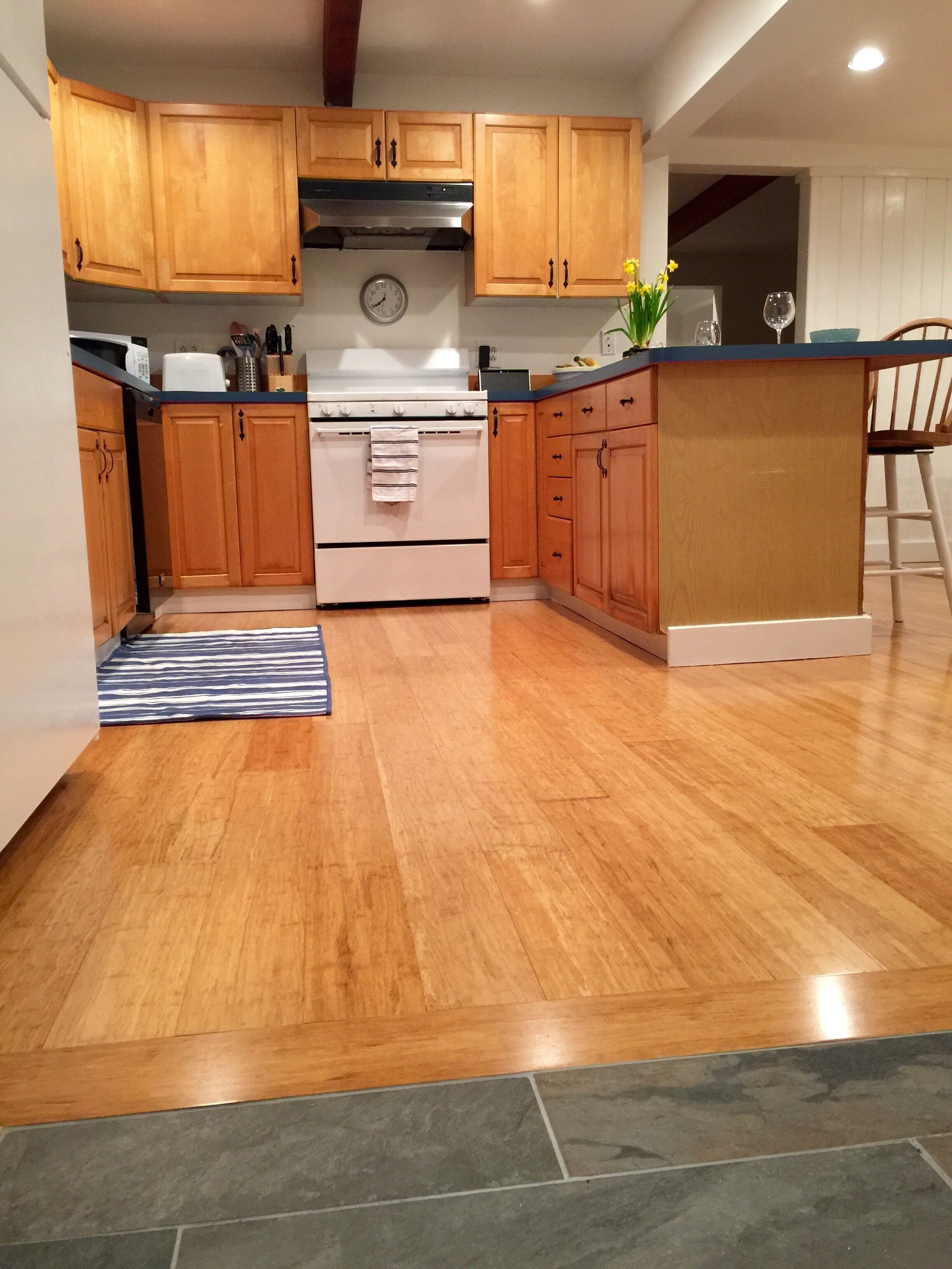 Charming, Clean And Well Maintained Home Walking Distance To Town And Beach