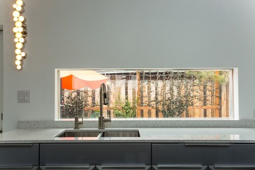 Moderni päästä eroon - Kirjailijat vetäytyvät