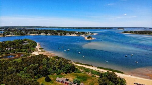Classic 5Br Cape Cod Home In Exclusive N. Chatham- Steps To The Private Beach