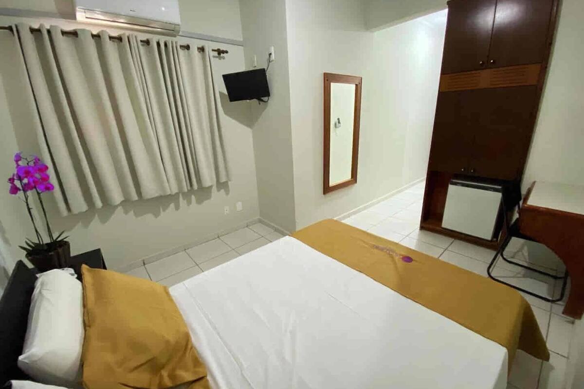 Tomannsrom – superior, 1 dobbeltseng, ikke-røyk | Allergitestet sengetøy, minibar, skrivebord og wi-fi (inkludert)