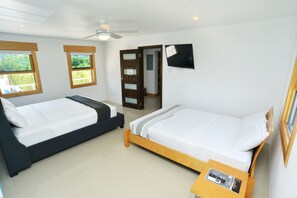 4 Schlafzimmer, Zimmersafe, Bügeleisen/Bügelbrett, kostenloses WLAN