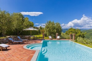 Pool - Villa Rocco, Traditional Luxury Near Town (Monsummano)