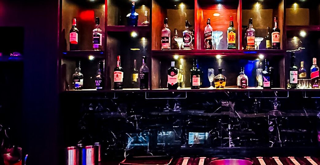 住宿內酒吧