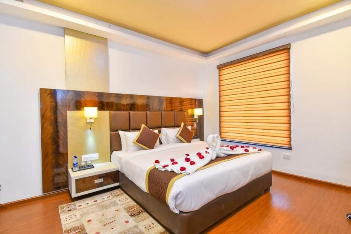 Family Suite | In-room safe, soundproofing, iron/ironing board (on request)