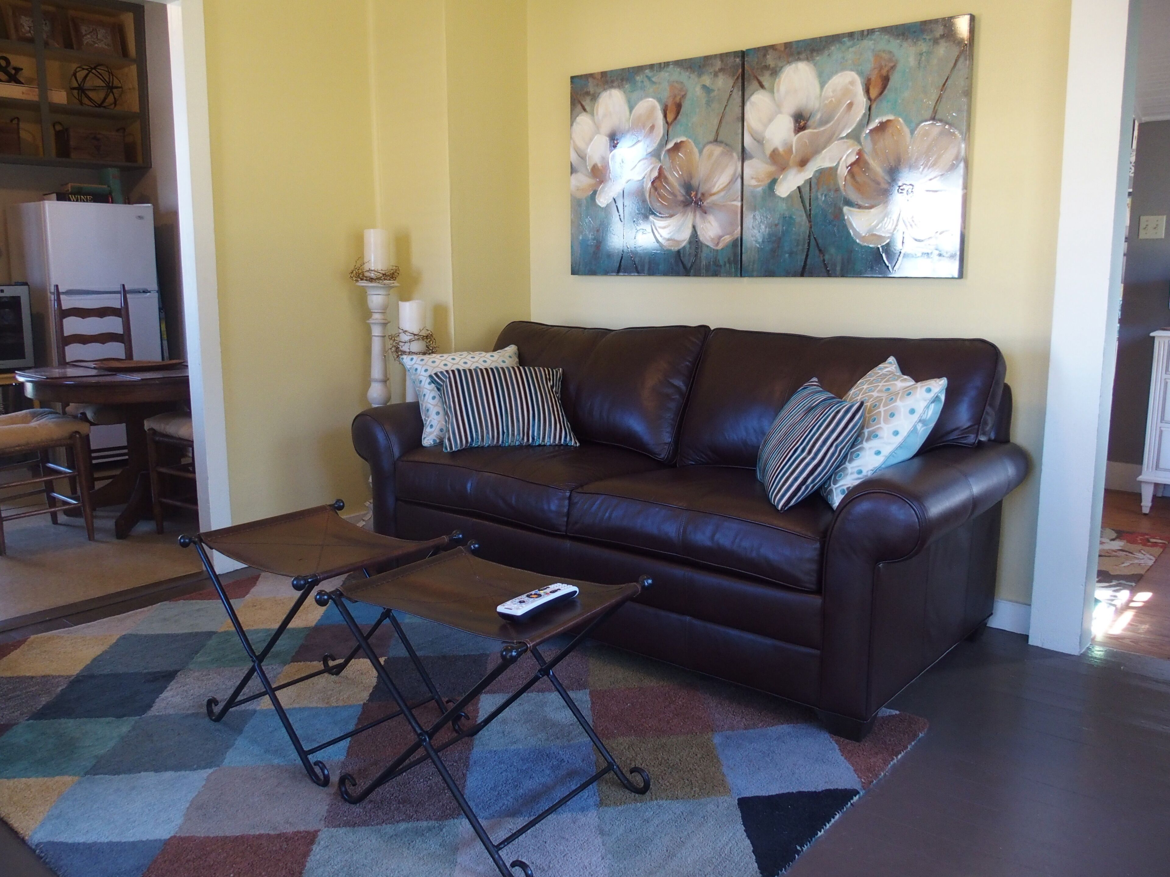 Feel At Home In A Cozy Yet Modern Cottage Located Off The Texas Hwy 90 Winetrail