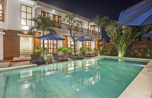 Suíte, vista para a piscina | Deque