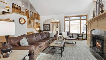 Smart TV, fireplace, DVD player, books