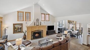 Smart TV, fireplace, DVD player, books