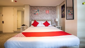 Cortinas opacas y ropa de cama