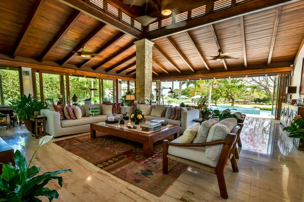 TV connectée, livres