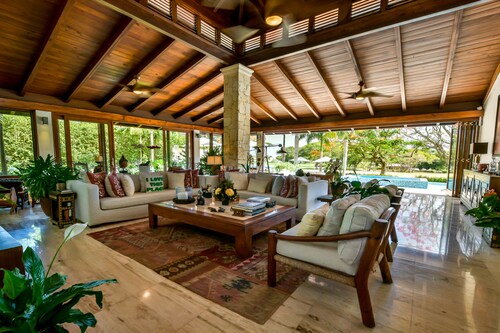 Villa located on the famous Teeth of the Dog Golf Course.